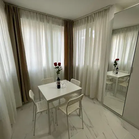 El Oasis De Steram Flats Apartment